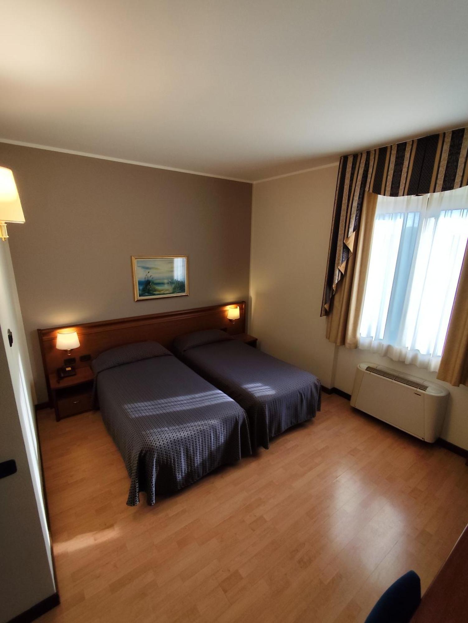 Majestic Hotel 3*